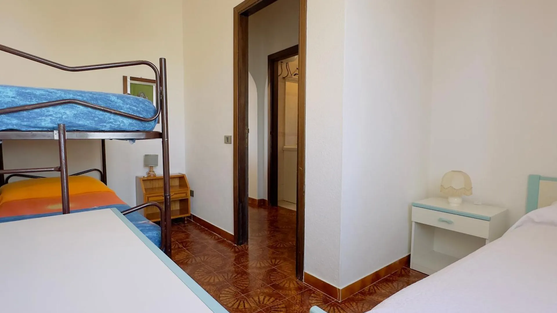 Da Tziu Giuliu - Due Passi Dalla Cala Torre dei Corsari 0*,  Ιταλία